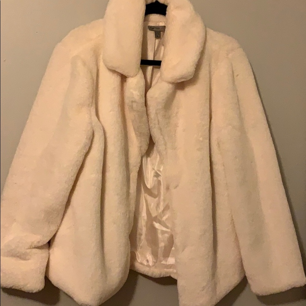 Casting LA Fluffy Jacket